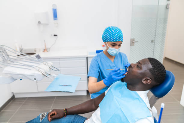 Best Weekend Emergency Dentist in Oquawka, IL